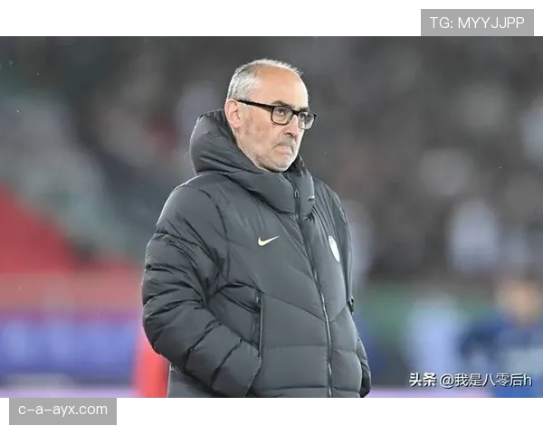 中超教练席迎新面孔,战术革新助力球队竞争力跃升 中超教练席迎新面孔,战术革新助力球队竞争力跃升