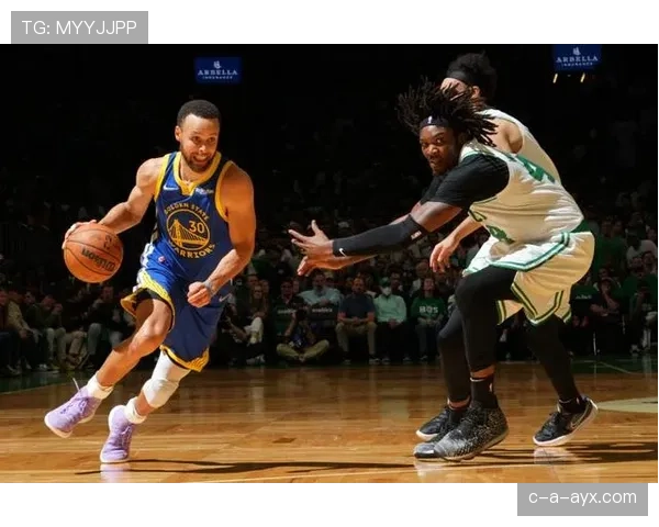 戈塔特内线高效策应改变球队进攻结构